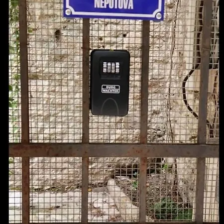 Apartment Julija Palace *