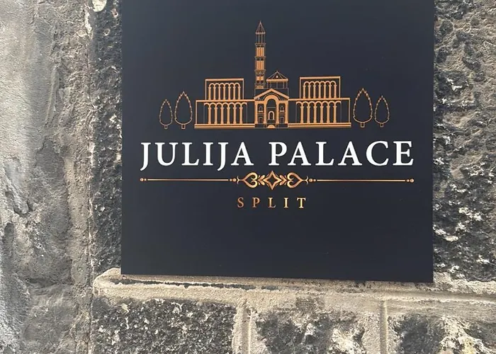 Julija Palace Lägenhet