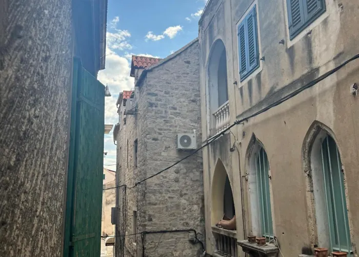 アパート Julija Palace